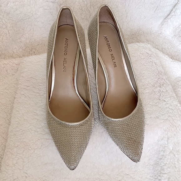 Champagne Gold Mesh Pumps - Picture 1 of 10